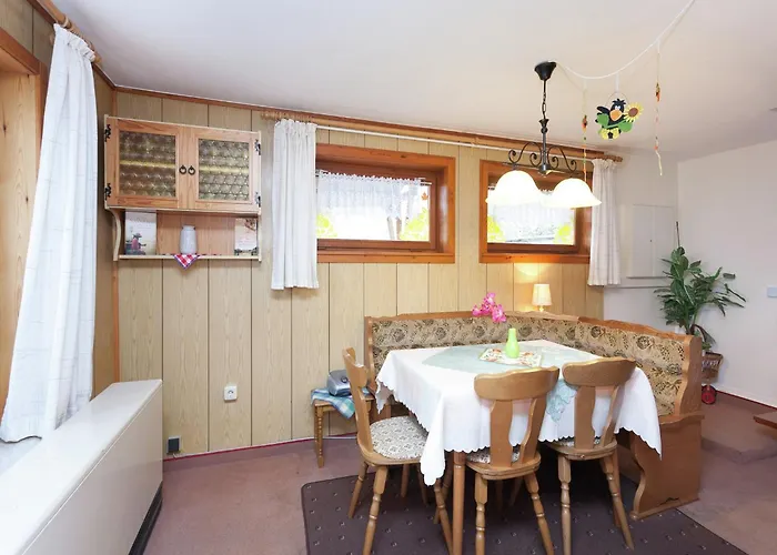 With Terrace Near The Rennsteig Tatil Evi *